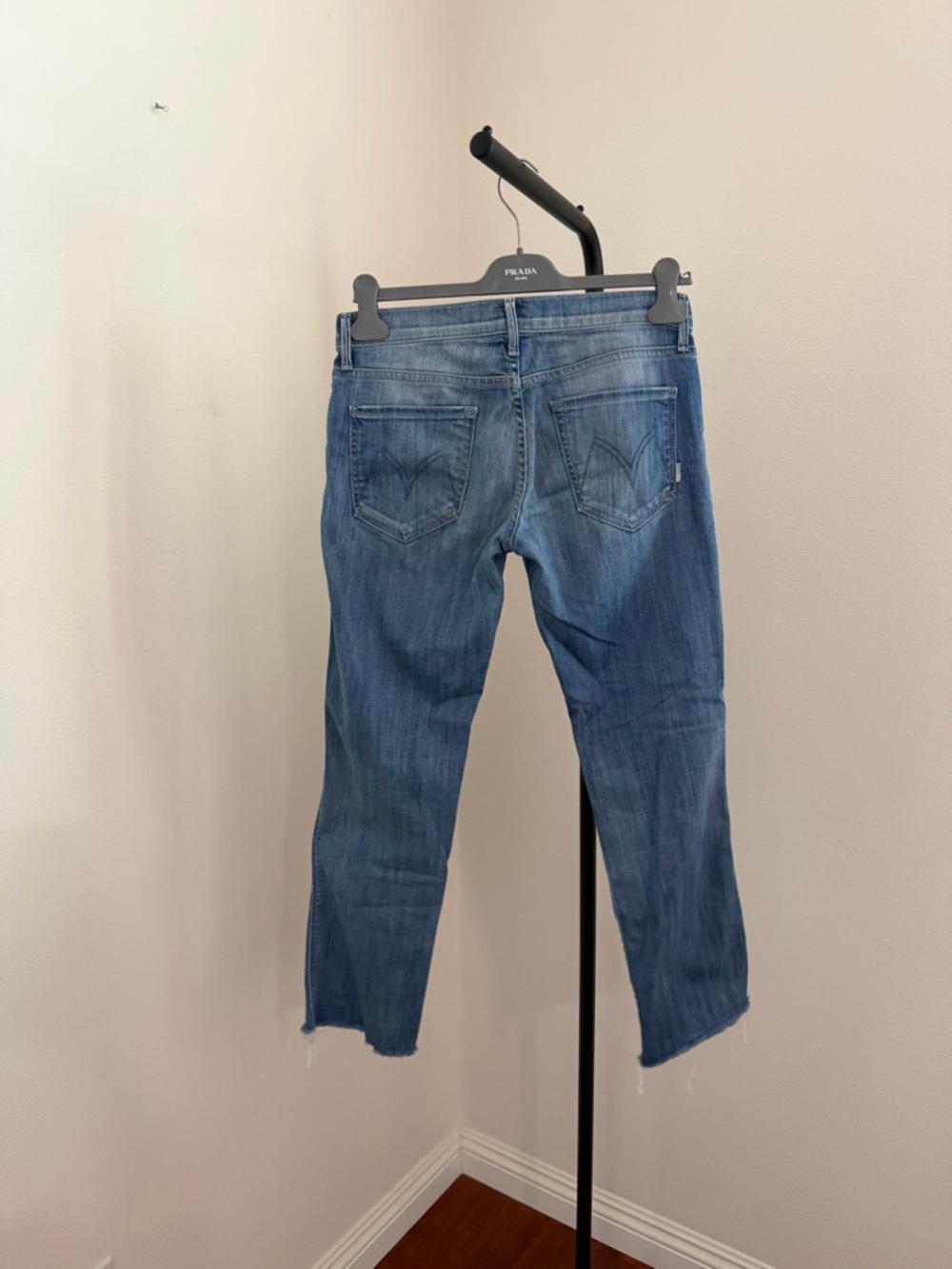 MOTHER Straight-Leg Mid Blue Jeans rascal raw hem - Picture 5 of 8